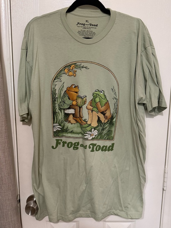 Tops - Frog and Toad Tee XL